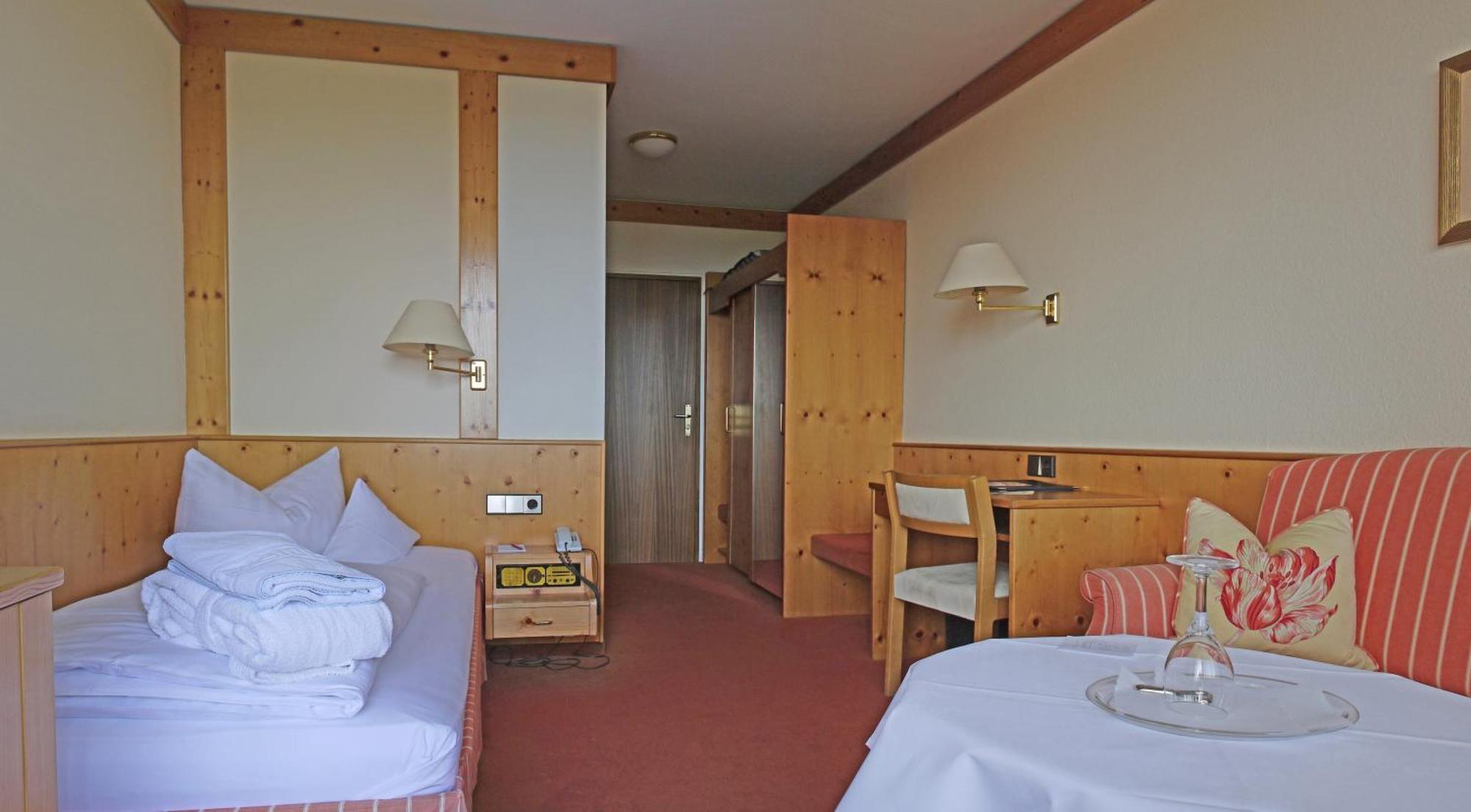 Hotel Schwanen Kaelberbronn Pfalzgrafenweiler Exterior foto